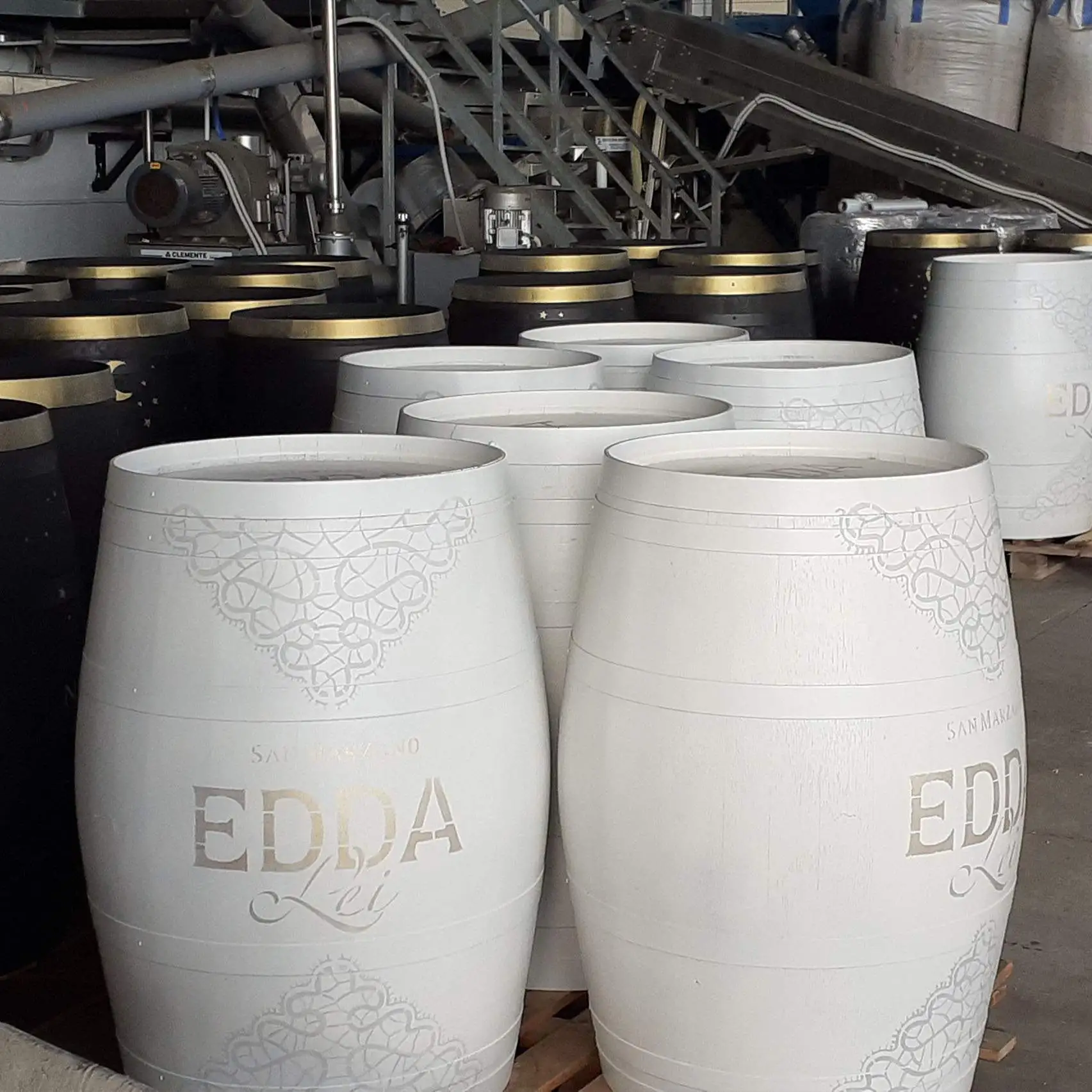 Stencil loghi personalizzati Cuttalo aziendale branding corporate